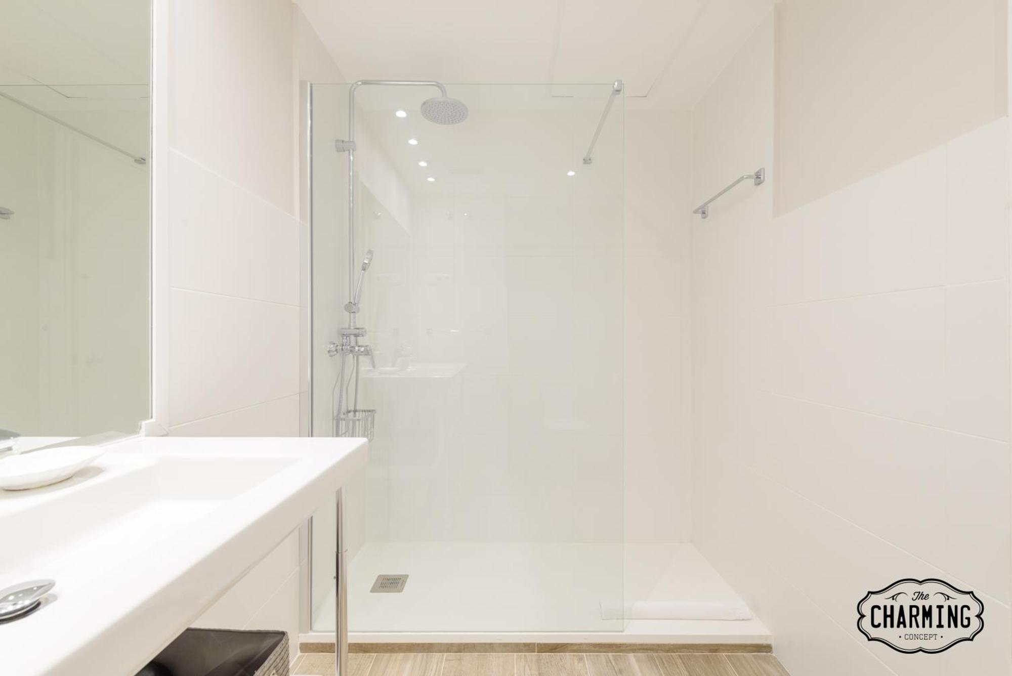 Apartament Charming Eurobuilding 2 Terrace Exclusive - Plaza De Parking Madryt Zewnętrze zdjęcie